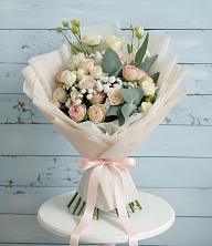 Букет цветов из:  Розы и Лизиантусы в Железнодорожный Московская область