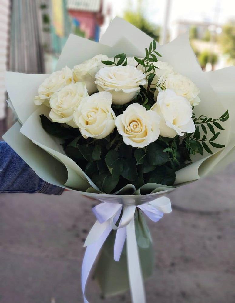 Букет Белые розы Проуд в Железнодорожный Московская область