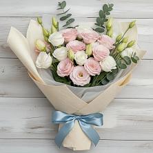 Букет цветов из:  Лизиантусы в Железнодорожный Московская область