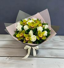 Букет цветов из:  Орхидеи и Розы в Железнодорожный Московская область