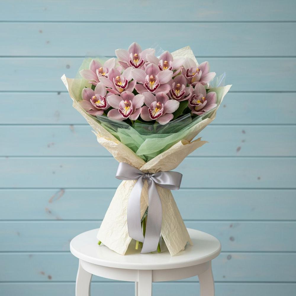 Букет цветов из: Орхидеи и Розы в Железнодорожный Московская область