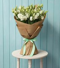 Букет цветов из:  Лизиантусы в Железнодорожный Московская область