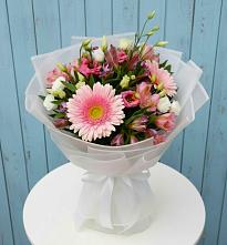 Букет цветов из:  Герберы, Альстромерии и Лизиантусы #REPLACE_PRED# Железнодорожный Московская область
