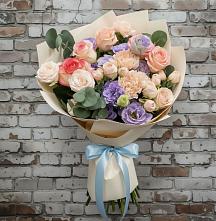 Букет цветов из:  Розы, Лизиантусы и Гвоздики #REPLACE_PRED# Железнодорожный Московская область